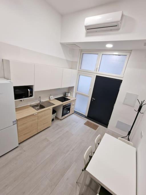 Seco Calle, Precisos Loft Super Equipado Cerca De Metro Pacifico 马德里 外观 照片
